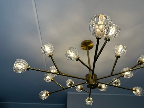 Balle crystal chandelier