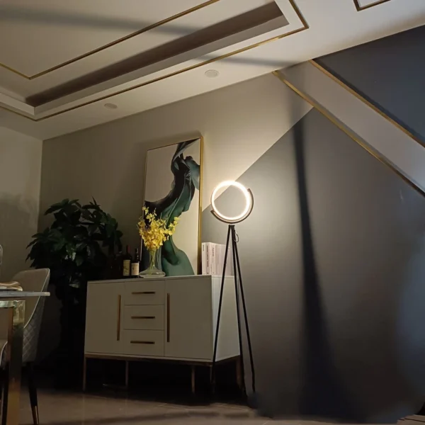 The Halo lamp - Image 2