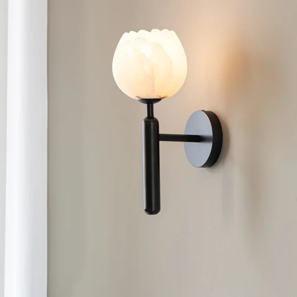 Mian Wall Lamp: Elegant Lighting for Any Space - Image 2