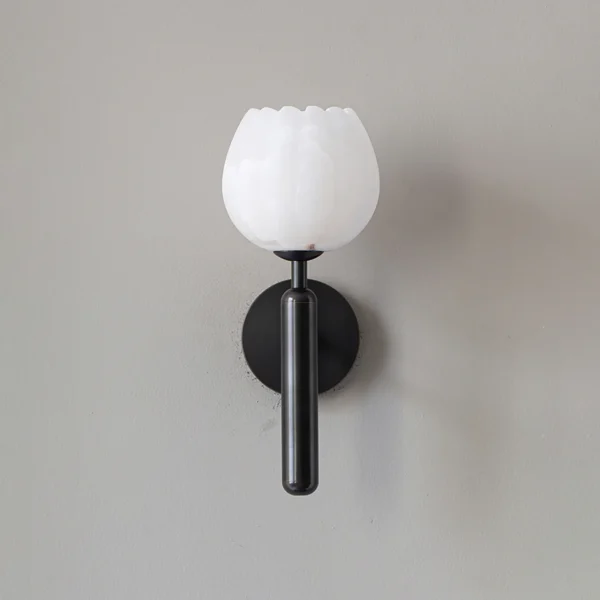Mian Wall Lamp: Elegant Lighting for Any Space - Image 8